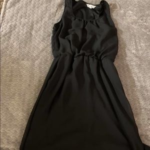 Cute and comfy knee length dress!